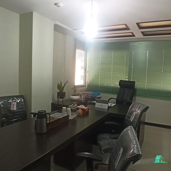 کد10311 (فروش دفترکار 95 متری خیابان 22 بهمن )