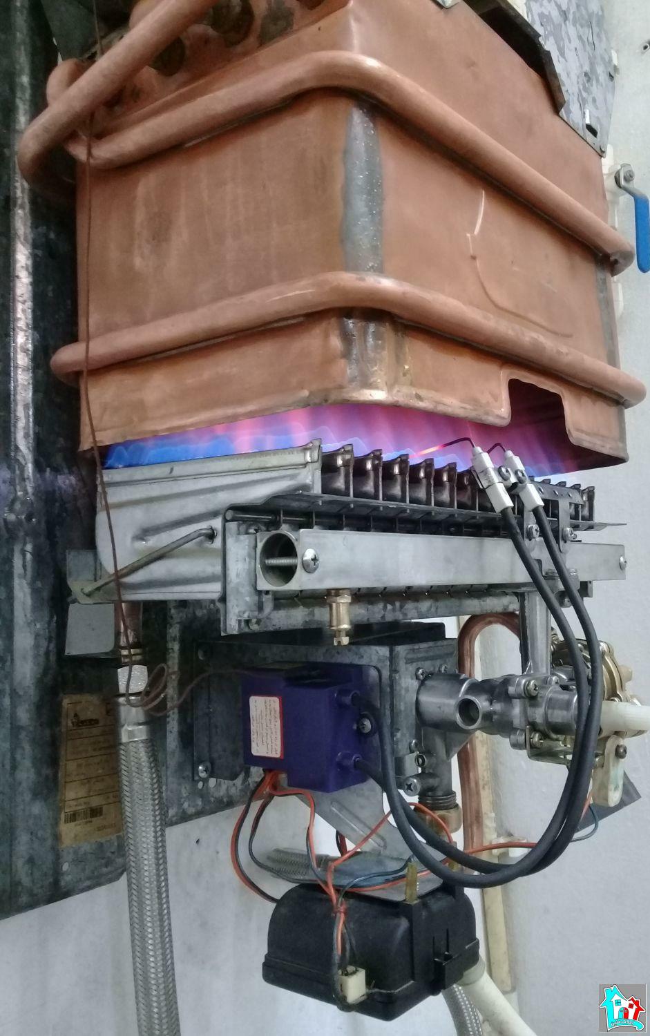 سرویسکار پکیج،تعمیرکار آبگرمکن و سرویس بخاری اصفهان