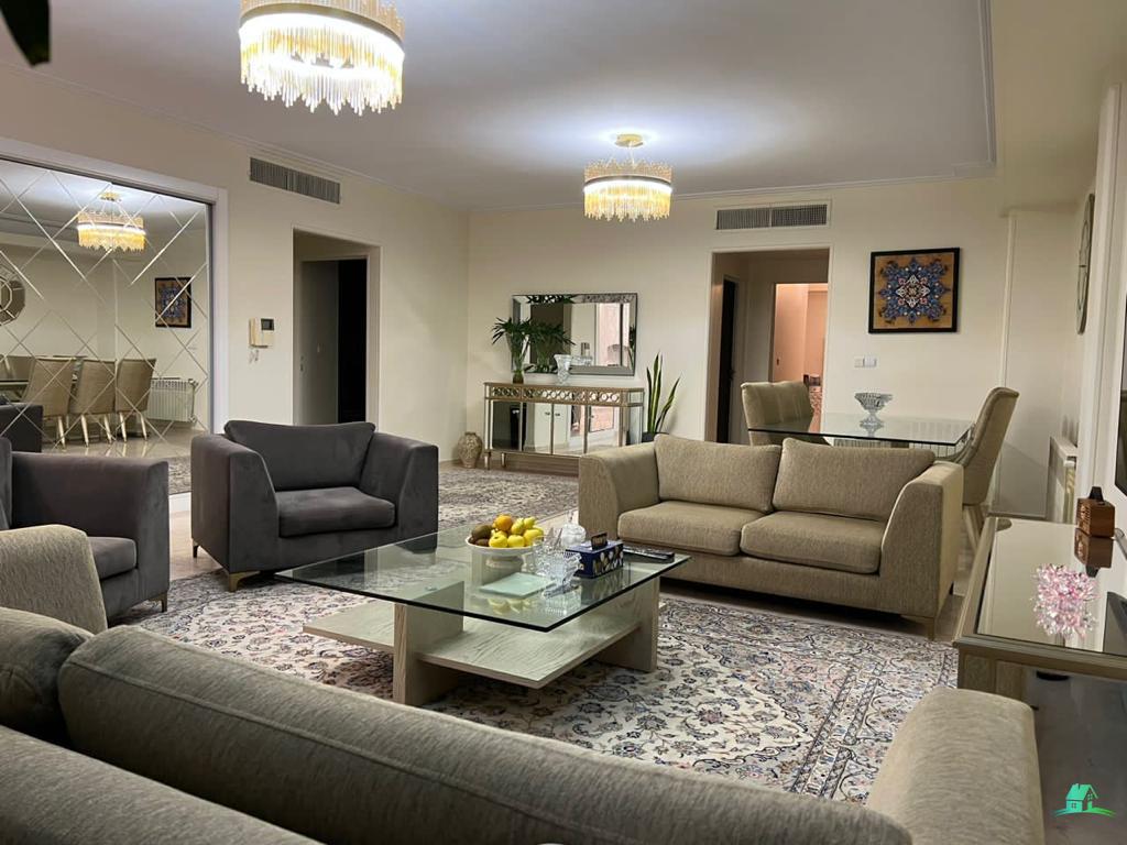 کد11015 (فروش آپارتمان 118 متری جنوبی خیابان صفوی نژاد)