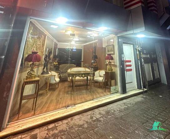 کد14212 ( فروش مغازه 52 متری بر خیابان صباحی)