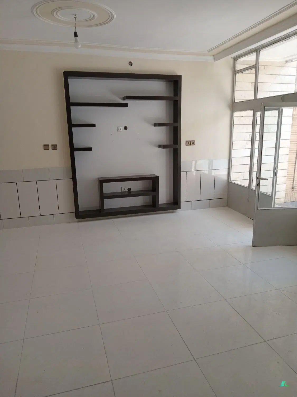 کد14178 (خانه ویلایی 140 متری شیک خیابان شهروند)