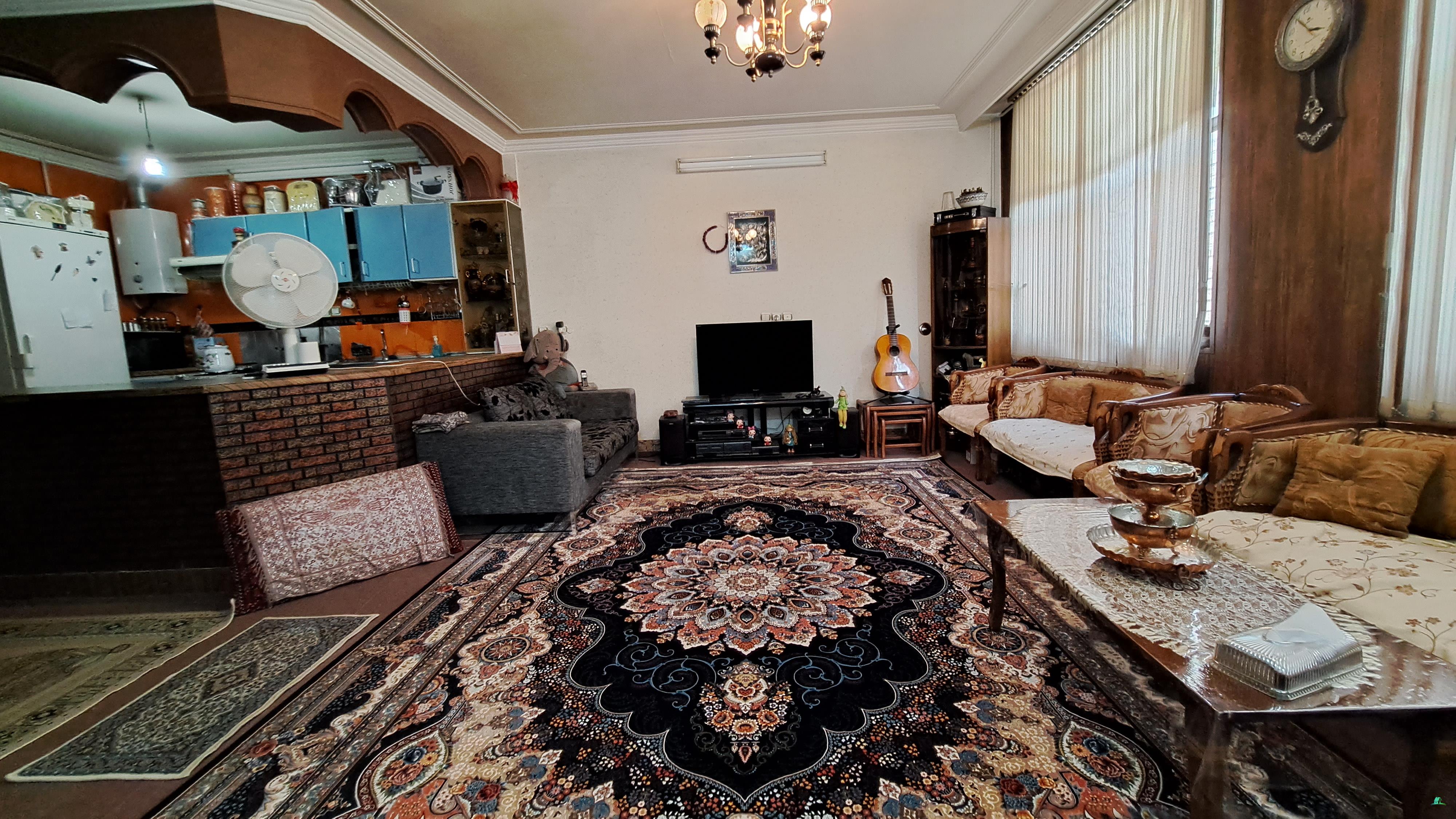 کد 1219 (منزل ویلایی. رزمندگان. 3 طبقه)