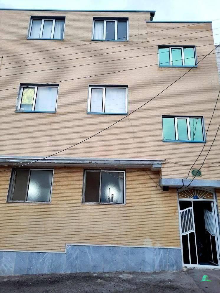 کد14202 ( فروش خانه ویلایی 3 طبقه خیابان سپنتا دوم)